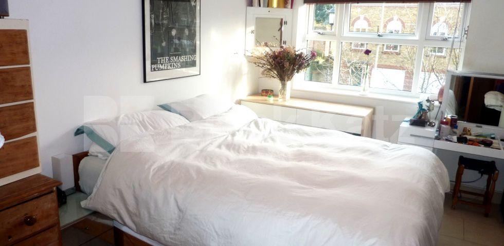 			NEW INSTRUCTION!, 2 Bedroom, 1 bath, 1 reception Flat			 Collard Place , CAMDEN / CHALK FARM